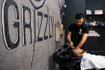 GRIZZLY Barber Shop