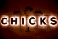 Hot Chicks Bar