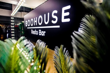 Boohouse Restobar на Толе би